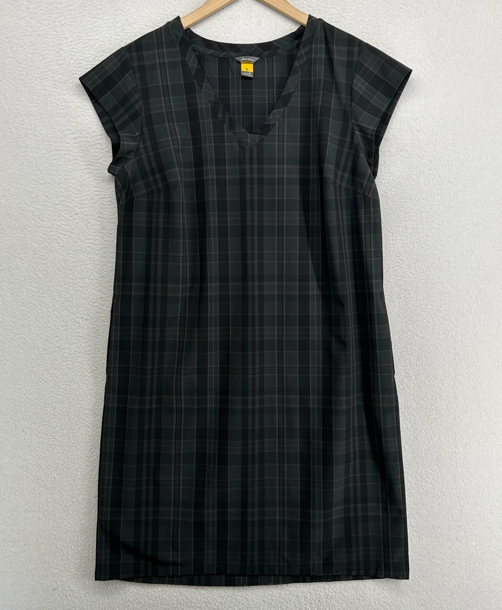 EDDIE BAUER Dress M Travex Plaid Shift Knee Length V-Neck Cap Sleeve Gray
